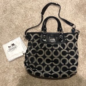EUC zippered Coach Tote